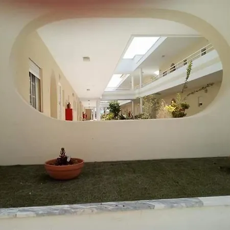 House With 2 Bedrooms In Portimao, With Pool Access And Enclosed Garden - 2 K... *